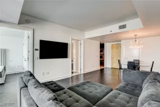 Photo #1: 2713601 Listing 