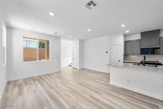 Photo #3: 2713610 Listing 