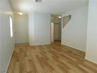 Photo #4: 2713619 Listing 