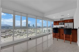 Photo #1: 2713625 Listing