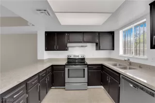 Photo #5: 2713629 Listing