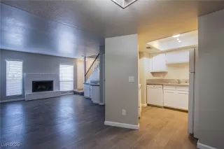 Photo #5: 2713632 Listing 