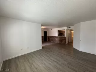 Photo #3: 2713640 Listing 