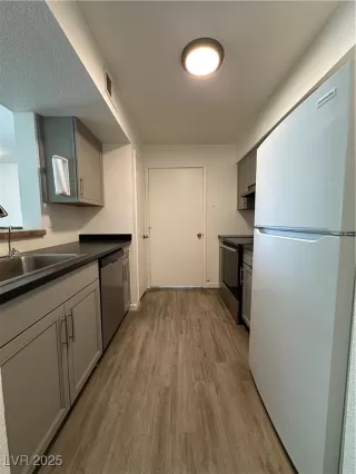 Photo #6: 2713640 Listing 