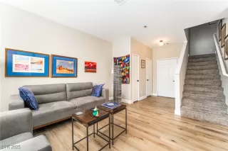 Photo #6: 2713662 Listing 