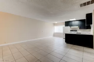 Photo #2: 2713666 Listing 