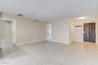 Photo #3: 2713666 Listing 