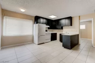 Photo #5: 2713666 Listing 