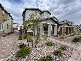 Photo #1: 2713676 Listing 