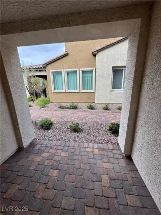 Photo #5: 2713676 Listing 