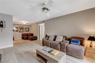 Photo #6: 2713732 Listing