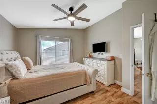 Photo #5: 2713738 Listing