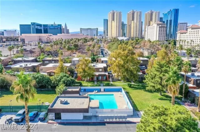 MLS: 2713751 Condo For Sale