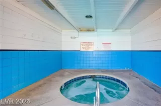 Photo #3: 2713751 Listing 