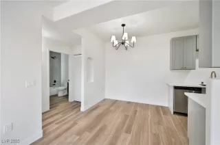 Photo #4: 2713774 Listing