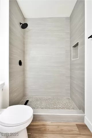 Photo #6: 2713774 Listing