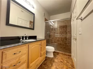 Photo #5: 2713775 Listing