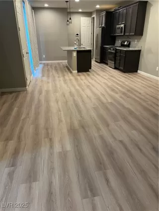 Photo #4: 2713782 Listing 