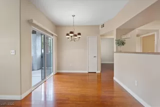 Photo #1: 2713796 Listing