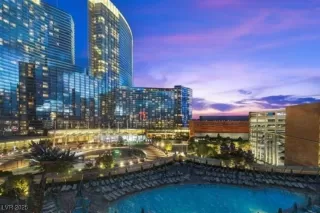 Photo #1: 2713812 Listing 