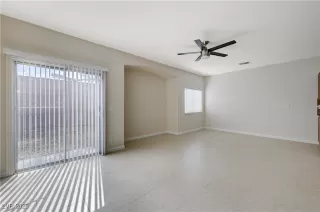 Photo #5: 2713818 Listing