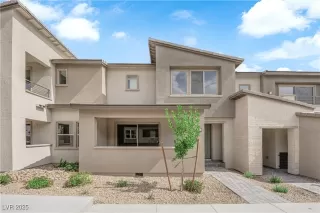 Photo #3: 2713819 Listing