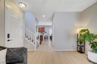 Photo #4: 2713840 Listing 