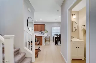 Photo #5: 2713840 Listing 