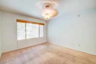 Photo #5: 2713853 Listing