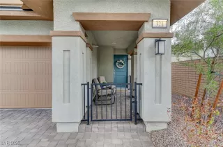 Photo #4: 2713877 Listing