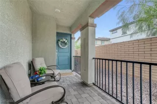 Photo #5: 2713877 Listing