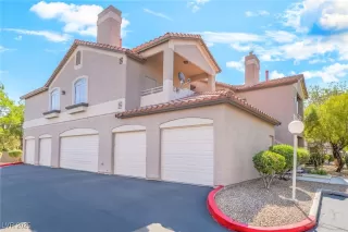 Photo #2: 2713897 Listing