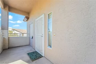 Photo #3: 2713897 Listing