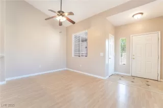 Photo #6: 2713897 Listing