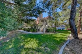 Photo #1: 2713910 Listing