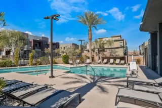 Photo #4: 2713917 Listing 