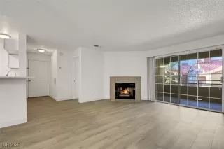 Photo #3: 2713936 Listing 