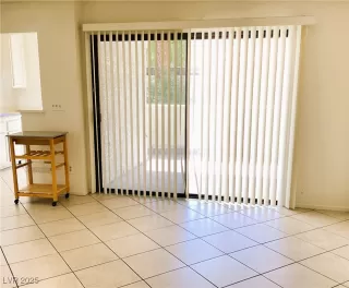 Photo #4: 2713949 Listing 