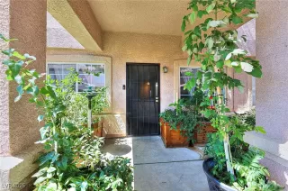 Photo #2: 2713951 Listing