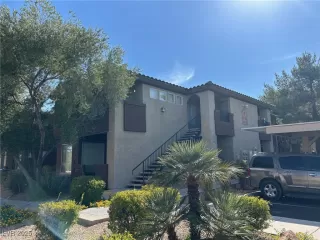 Photo #1: 2713959 Listing