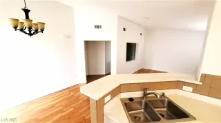 Photo #2: 2713973 Listing 