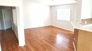 Photo #4: 2713973 Listing 