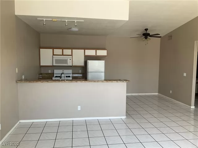 MLS: 2713981 Condo For Sale