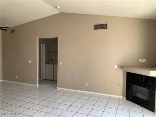 Photo #1: 2713981 Listing 