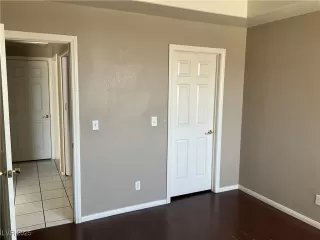 Photo #5: 2713981 Listing 