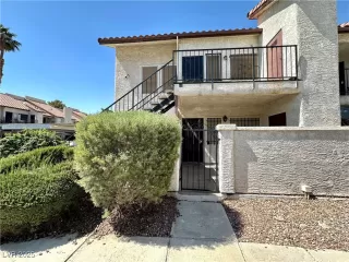 Photo #1: 2713987 Listing 