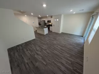 Photo #3: 2714025 Listing 