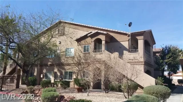 MLS: 2714047 Condo For Sale