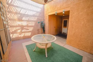 Photo #4: 2714060 Listing 