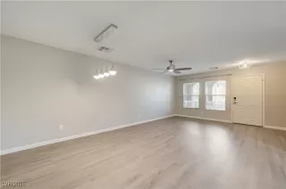 Photo #2: 2714064 Listing